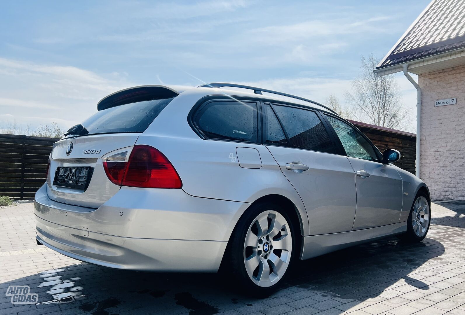 Bmw 320 E91 2007 y