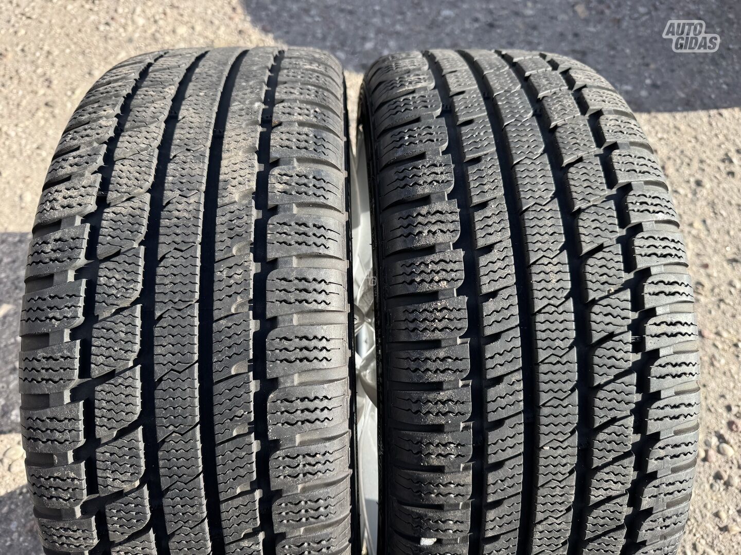 Kumho Siuniam, 8mm R18 žieminės padangos lengviesiems