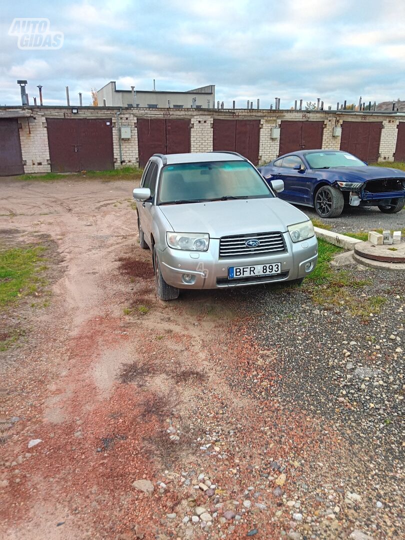 Subaru Forester 2005 y Off-road / Crossover