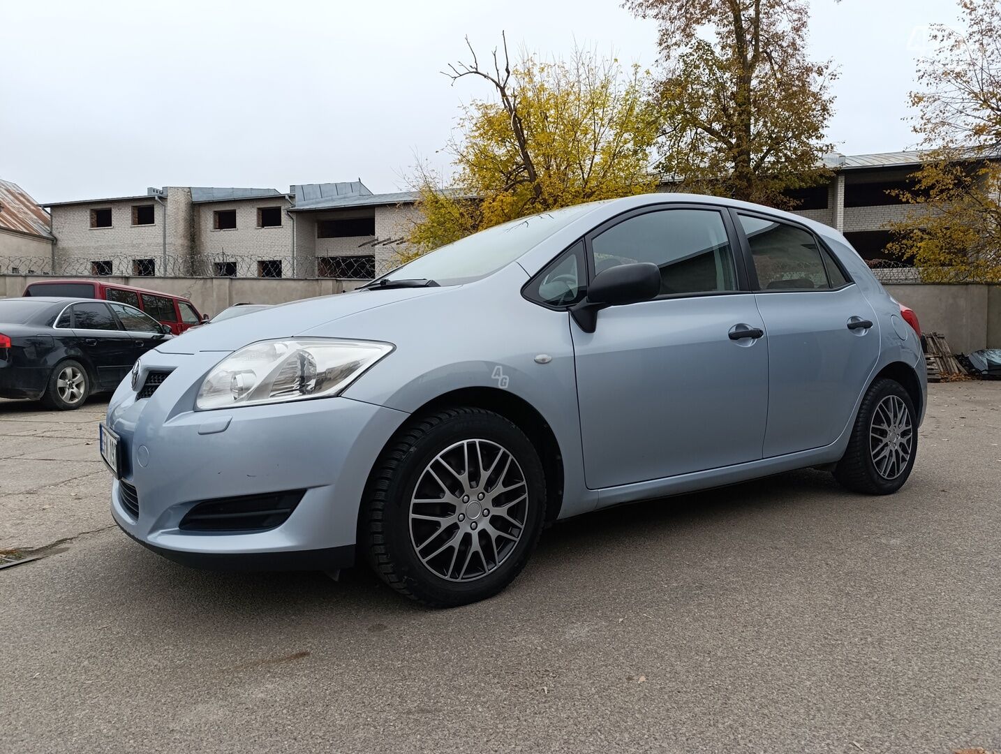 Toyota Auris 2008 y Hatchback