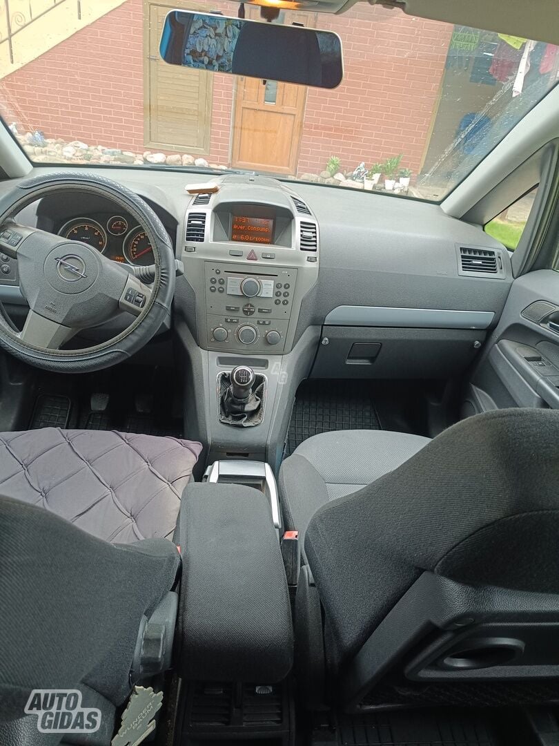 Opel Zafira 2007 m Universalas