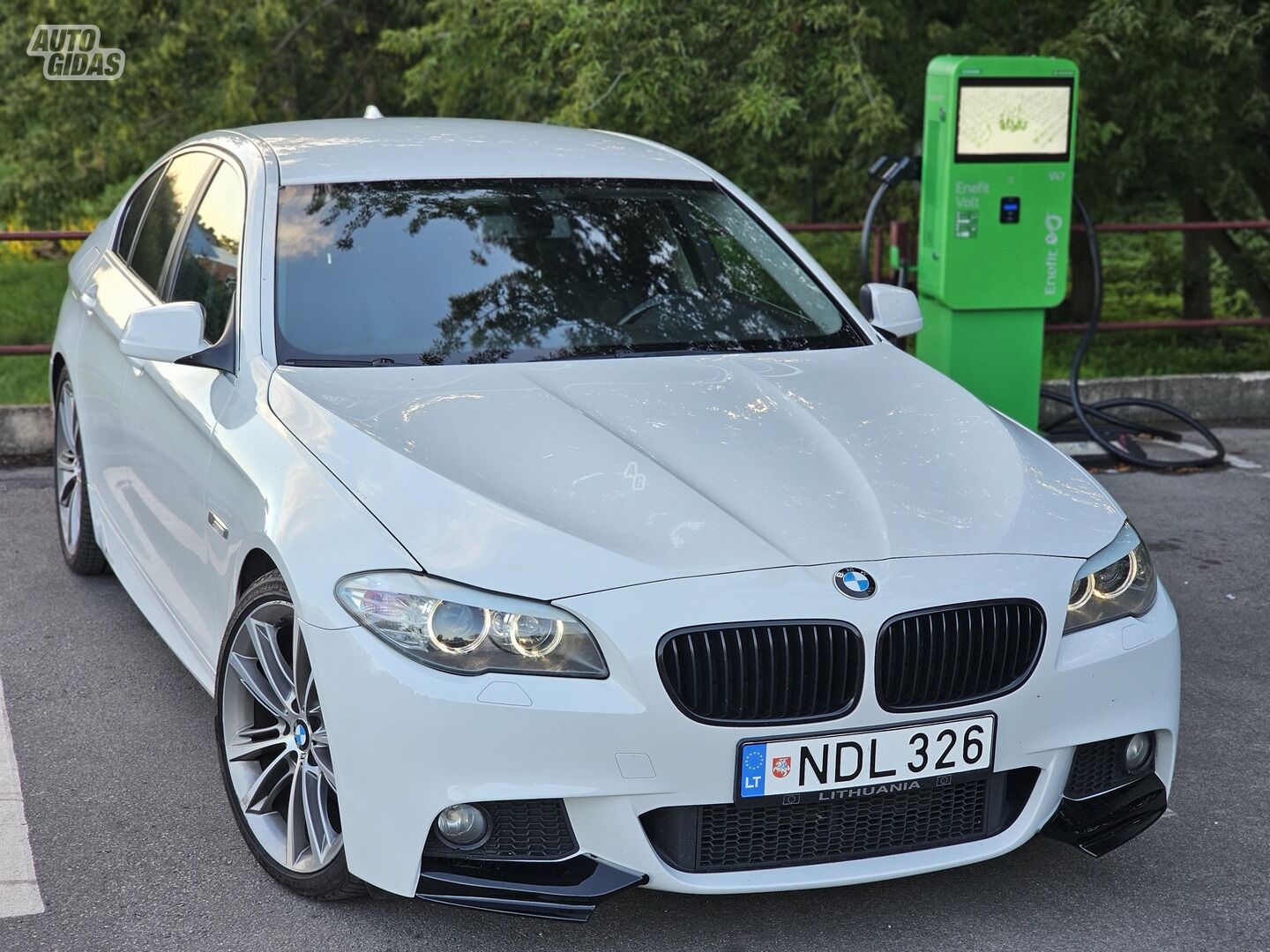 Bmw 520 2012 m Sedanas