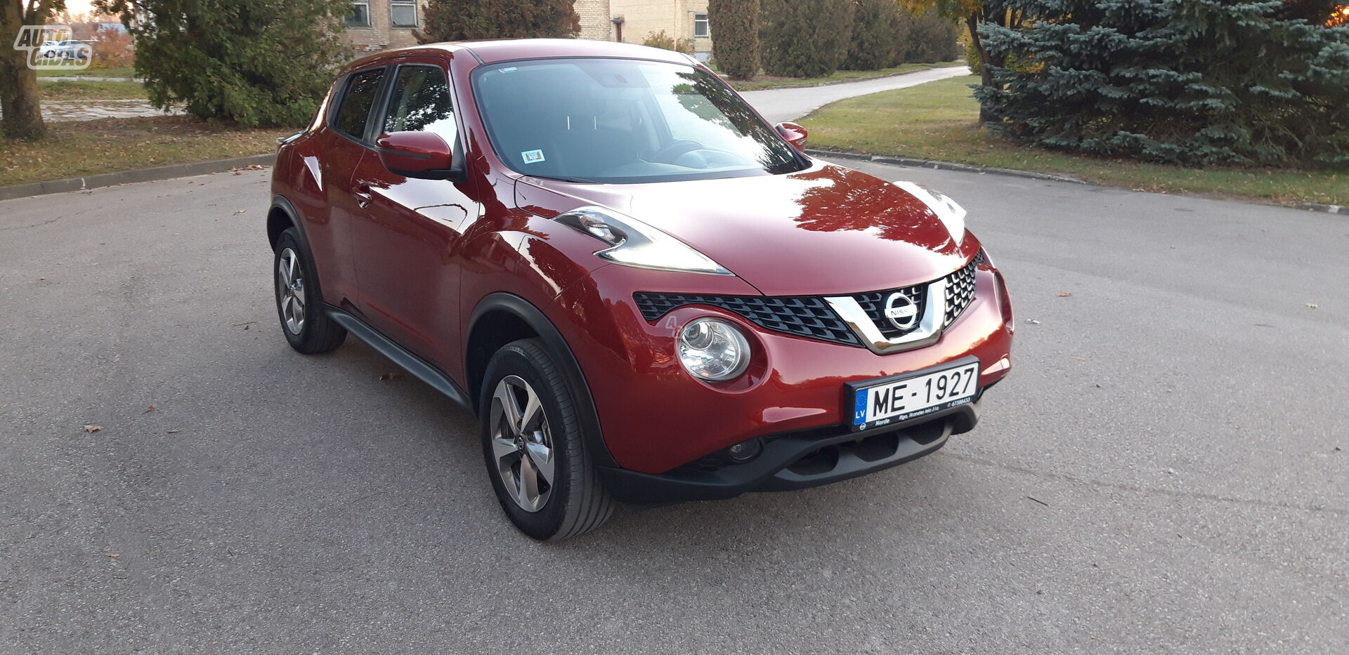 Nissan Juke 2019 г Внедорожник / Кроссовер