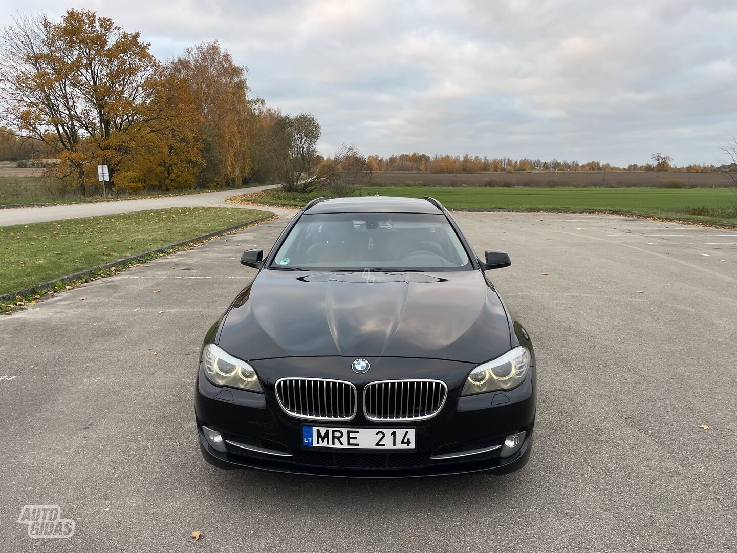 Bmw 520 F11 2011 y