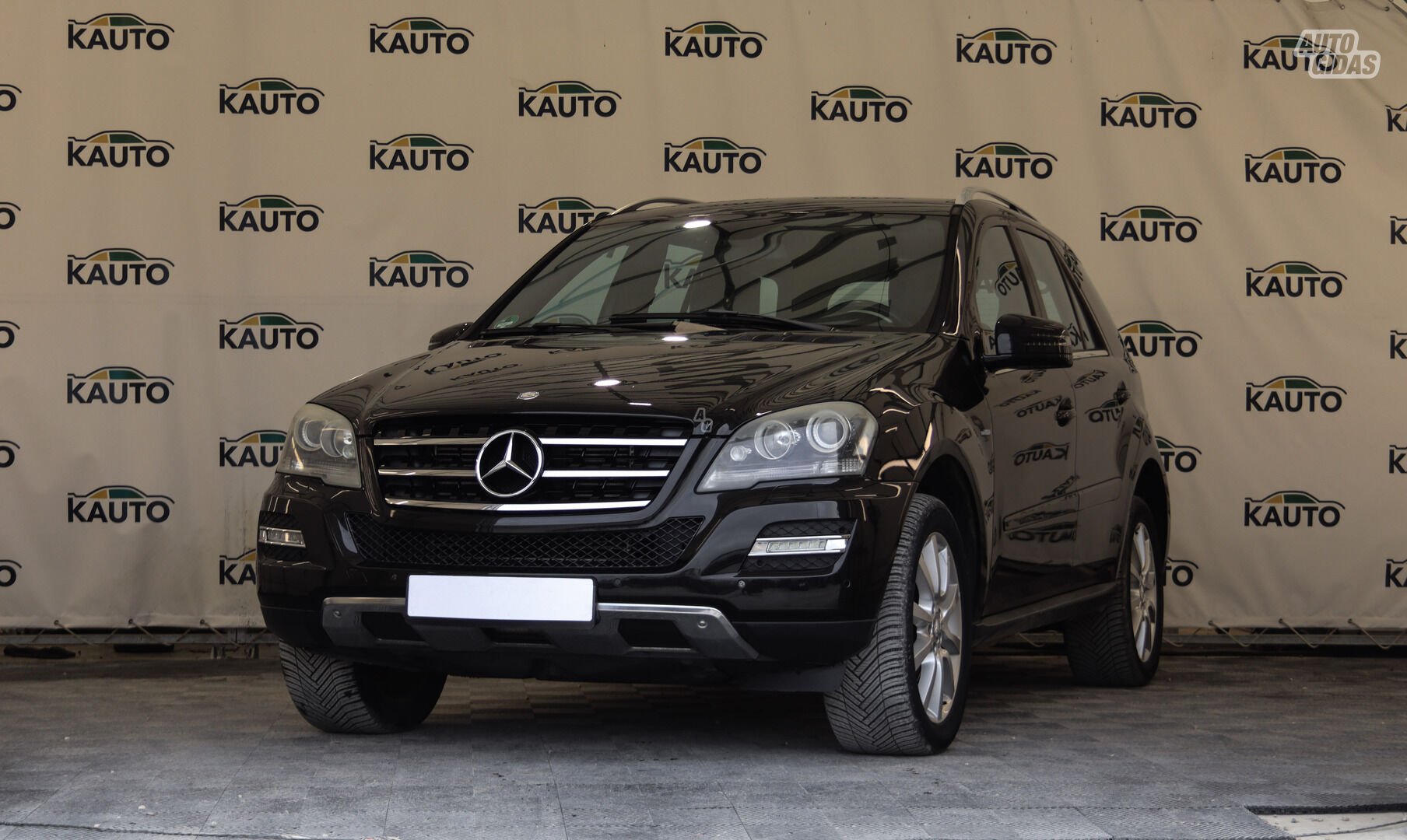 Mercedes-Benz ML320 2011 y Off-road / Crossover