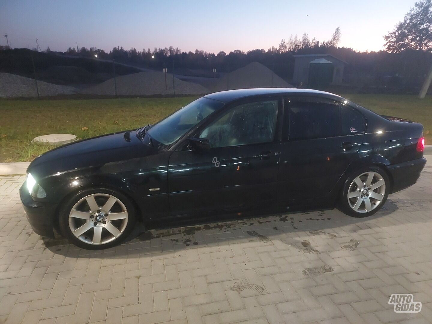 Bmw 330 2000 m Sedanas