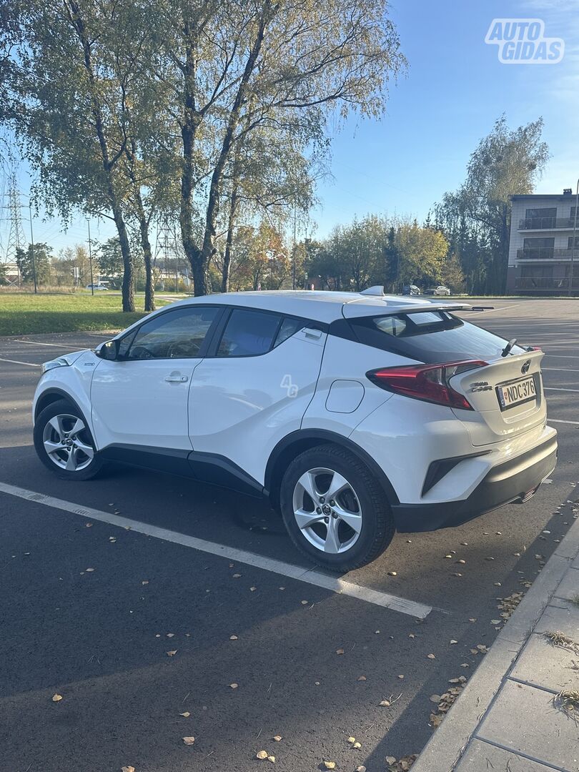 Toyota C-HR 2018 m Visureigis / Krosoveris