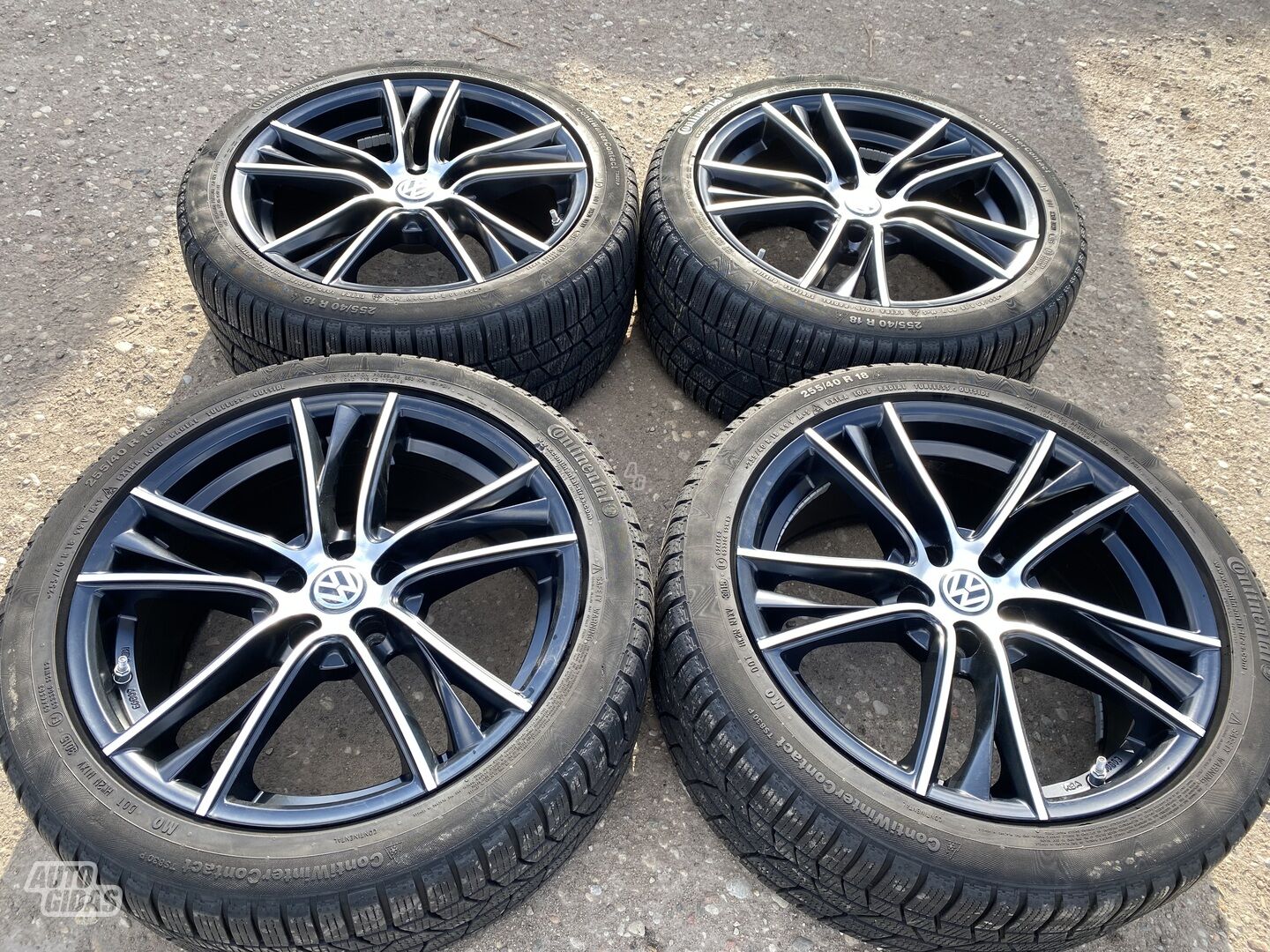 Volkswagen Siunciam, 8.5J ET35 light alloy R18 rims