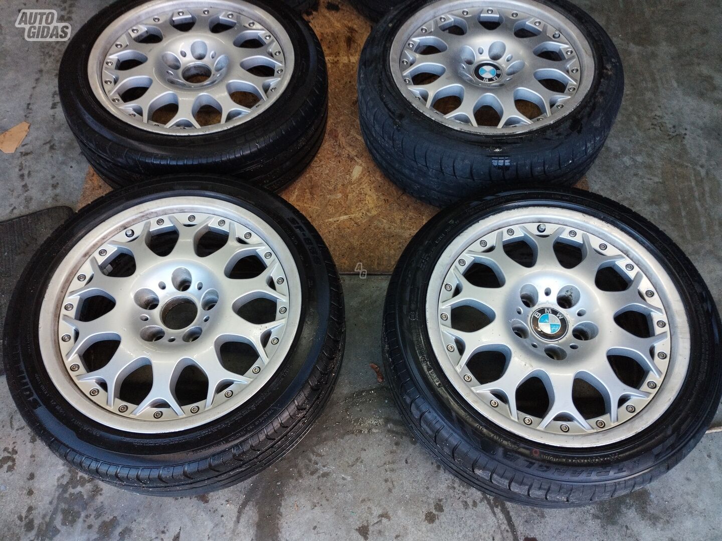 BBS 530 lengvojo lydinio R17 ratlankiai