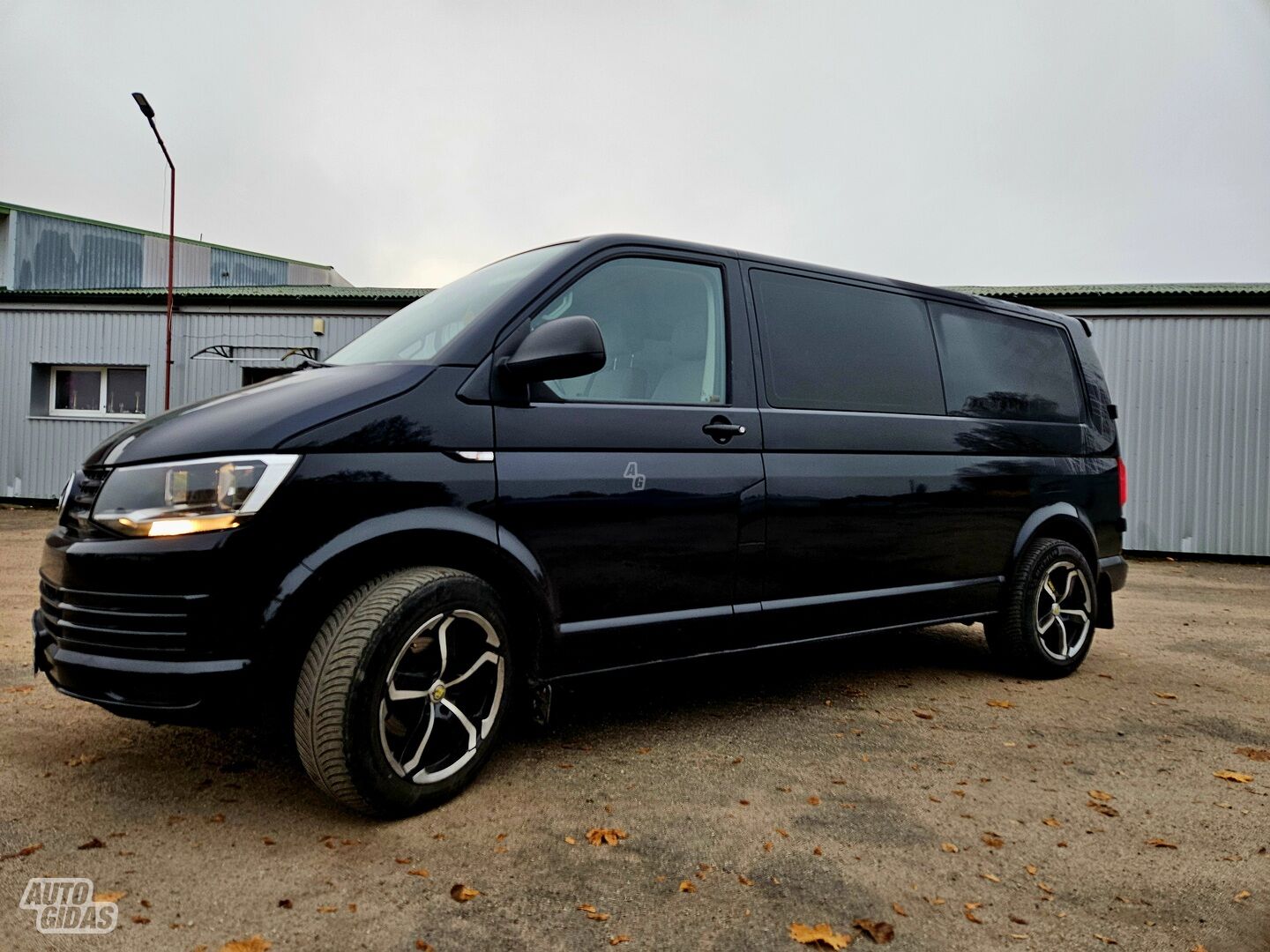 Volkswagen Transporter 2010 y Minibus