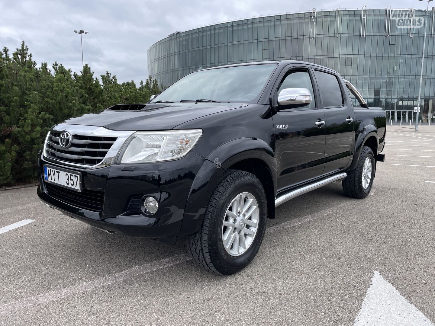 Toyota Hilux 2016 г Пикап