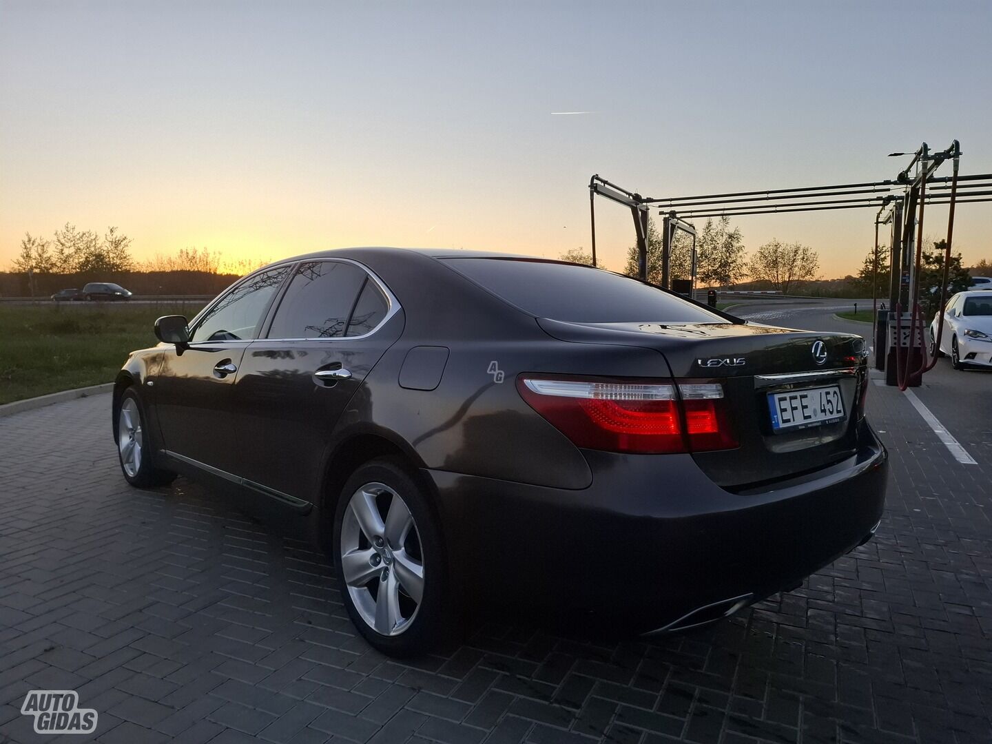 Lexus LS 460 2008 y Sedan