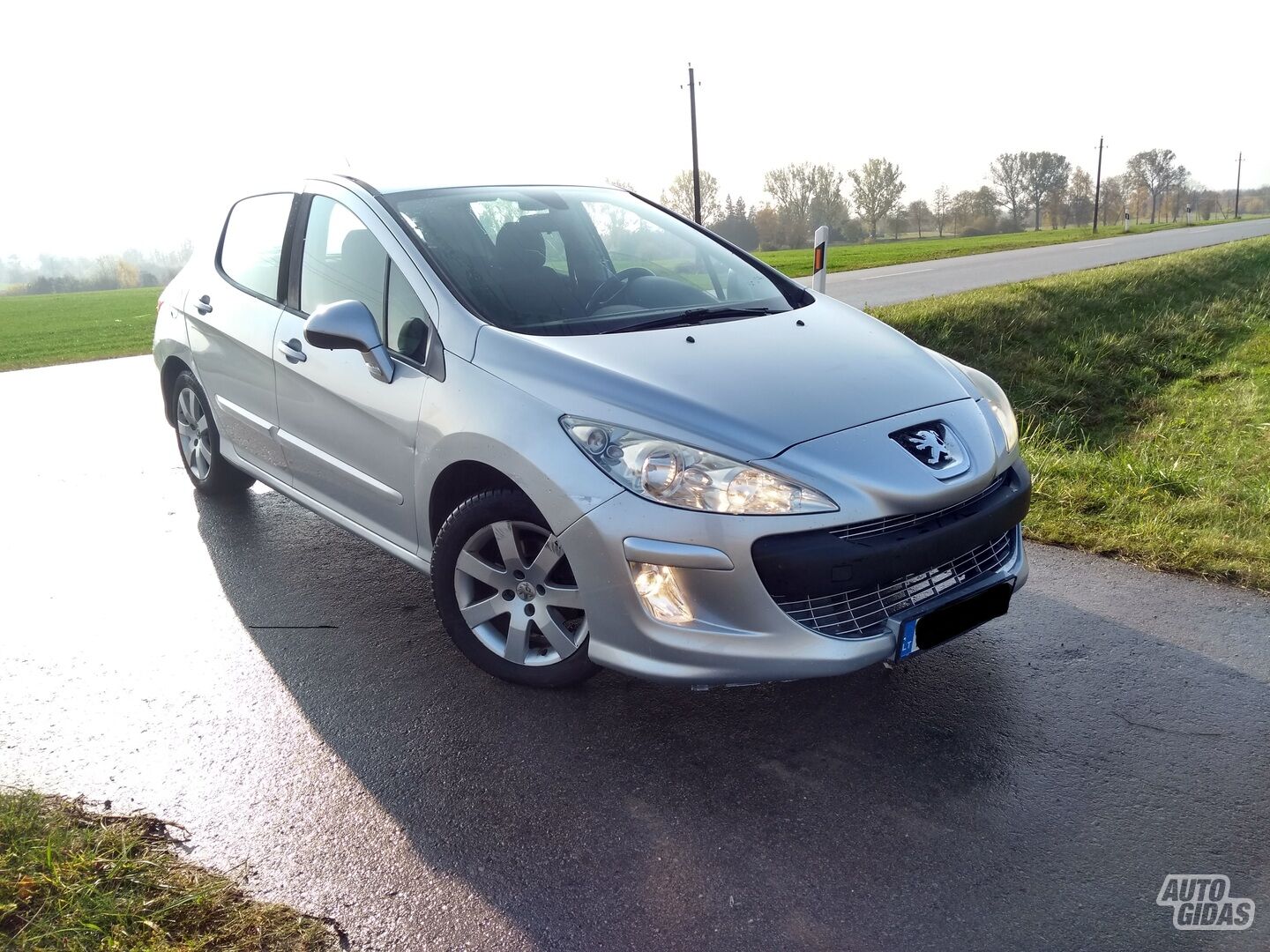 Peugeot 308 2011 г Хэтчбек