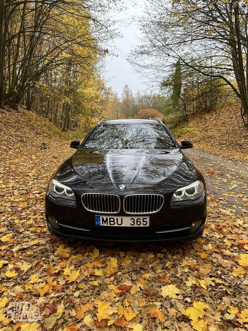 Bmw 520 F11 D 2011 г