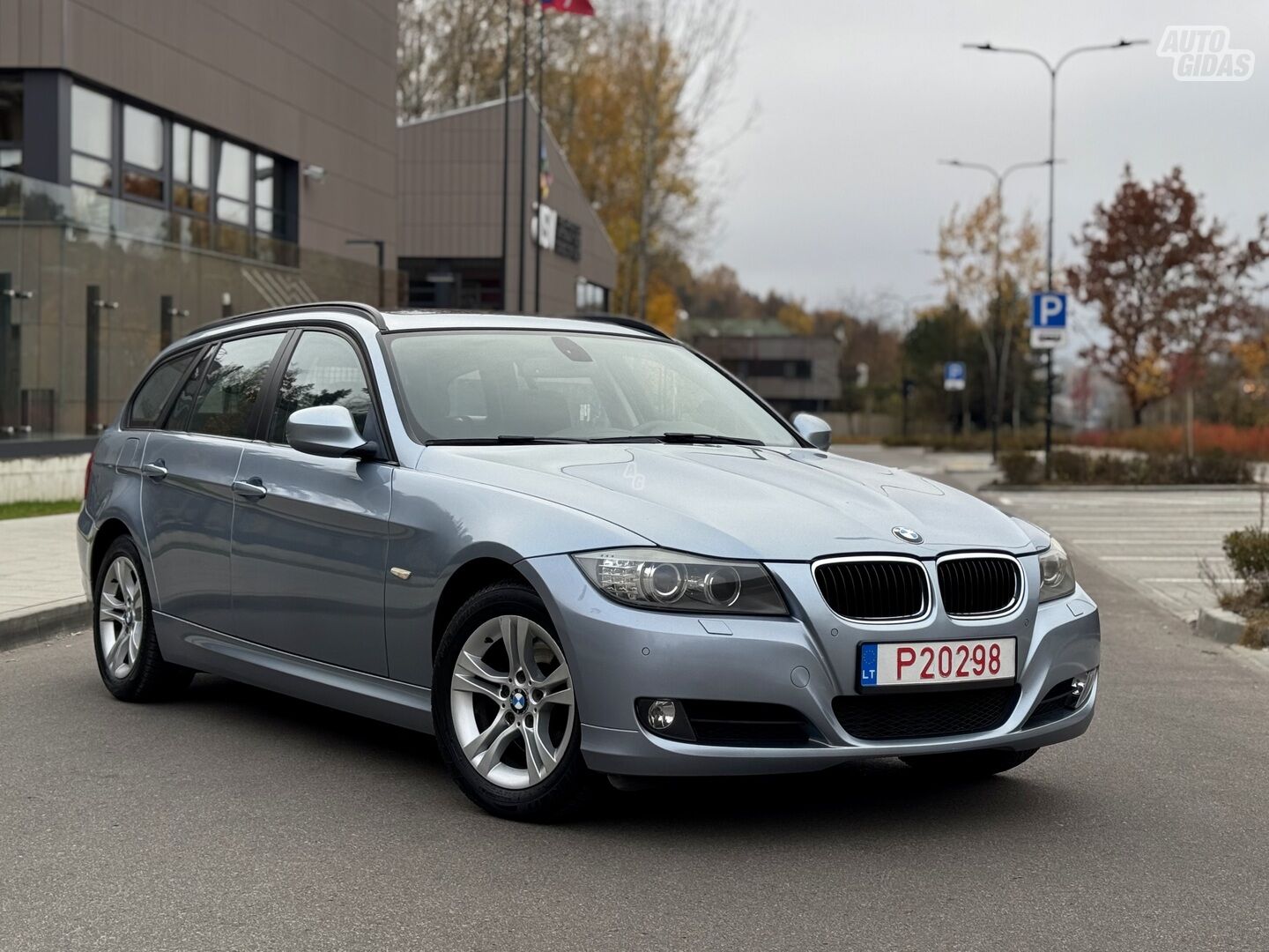 Bmw 318 2010 г Универсал