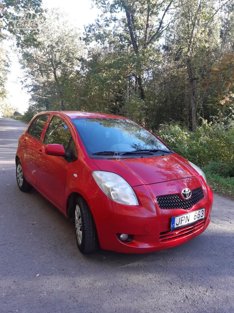 Toyota Yaris 2007 y Hatchback