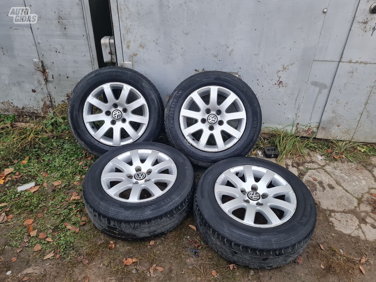 Passat light alloy R15 rims