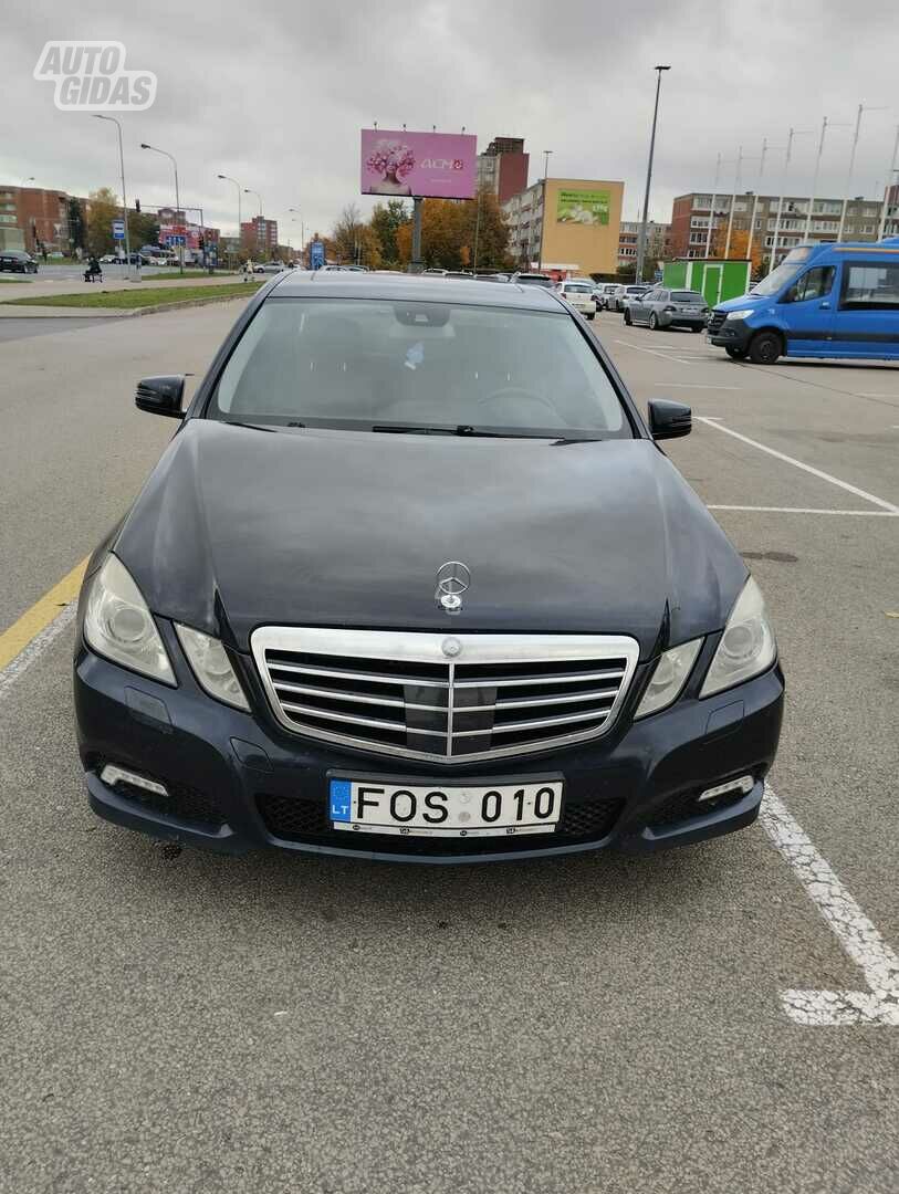 Mercedes-Benz E 350 2010 y Sedan