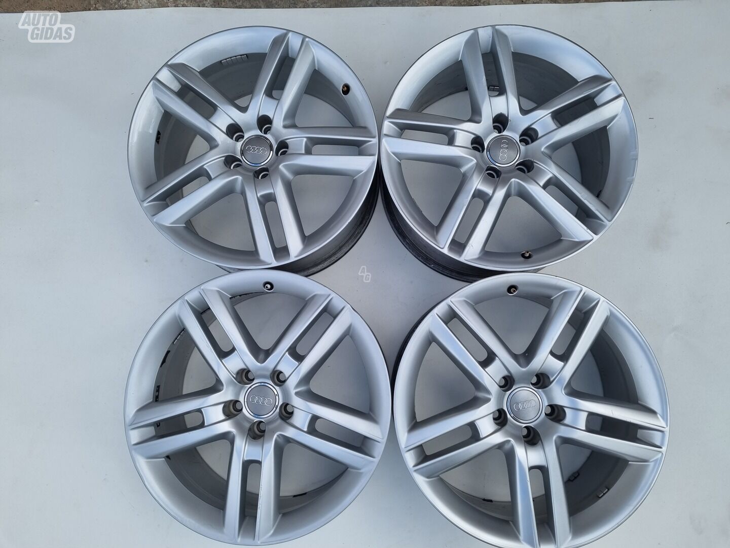 Audi A6 originalūs A6 light alloy R19 rims