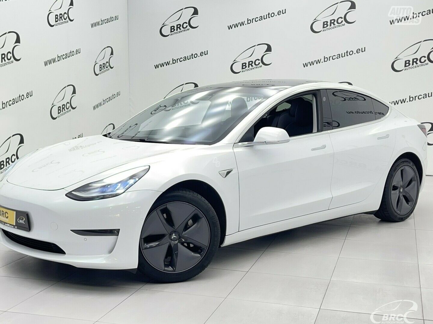 Tesla Model 3 Long Range Dual Moto 2020 y