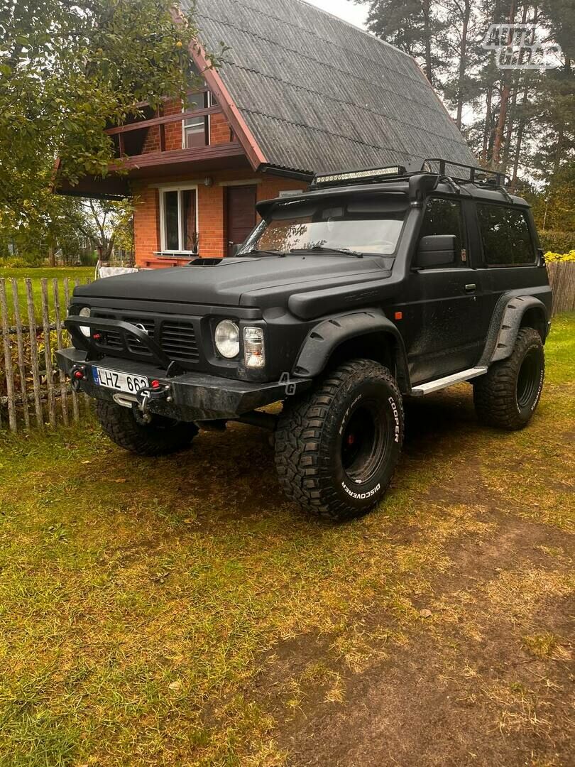 Nissan Patrol 1997 г Внедорожник / Кроссовер