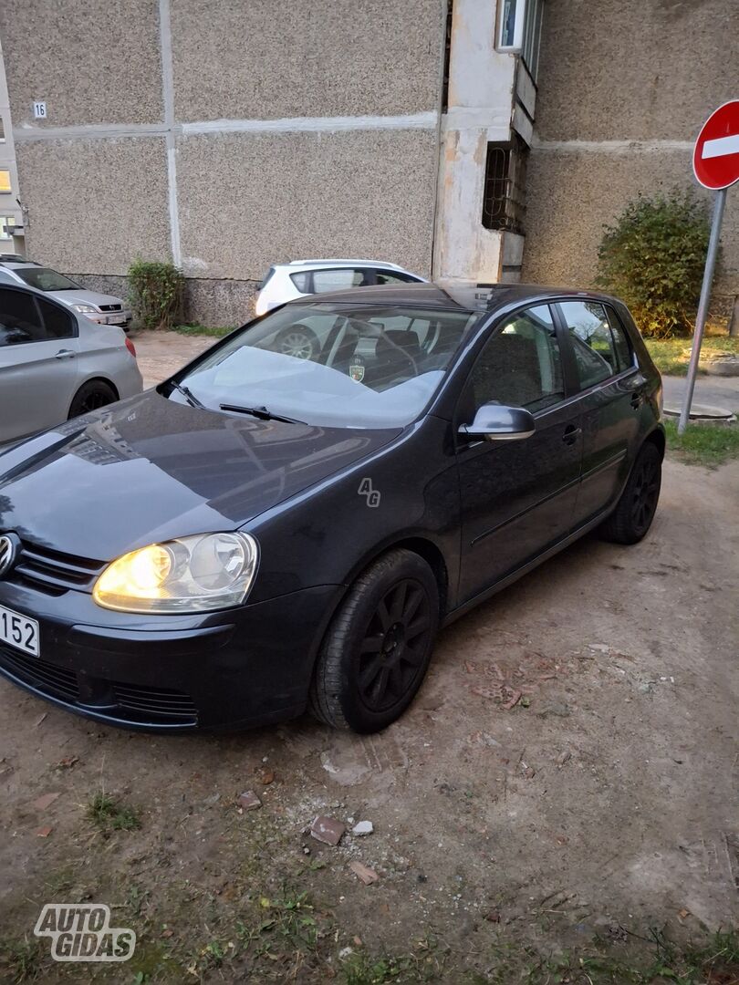 Volkswagen Golf V 2005 m