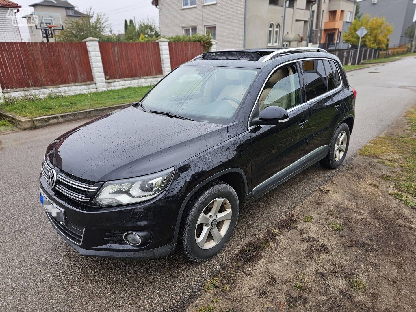 Volkswagen Tiguan 2012 y Off-road / Crossover