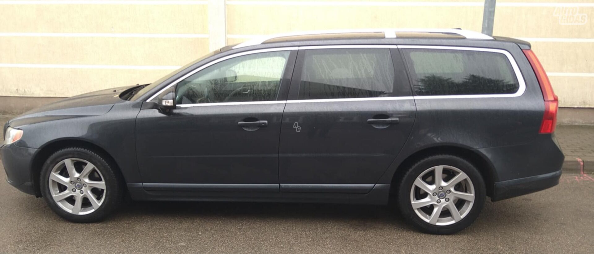 Volvo V70 III 2011 m