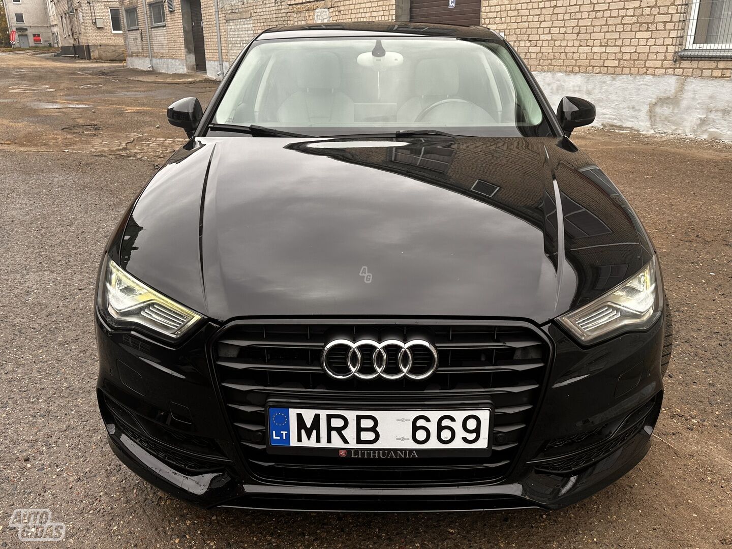 Audi A3 2015 m Sedanas