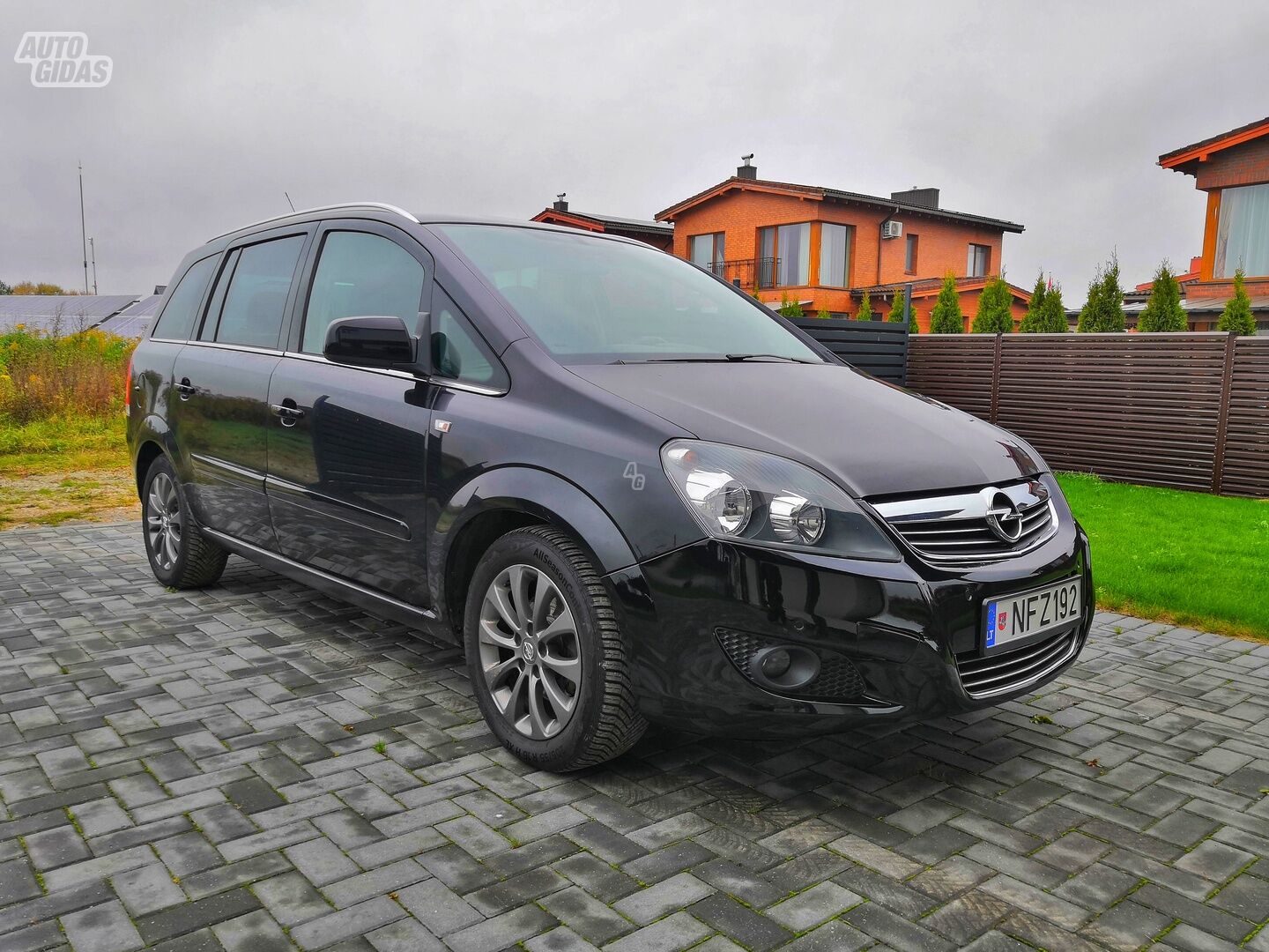 Opel Zafira 2011 m Vienatūris