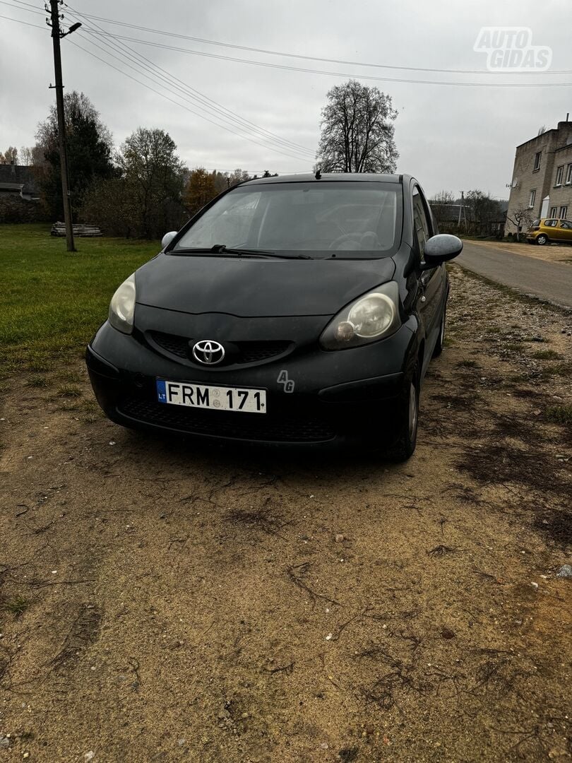 Toyota Aygo 2008 y Hatchback