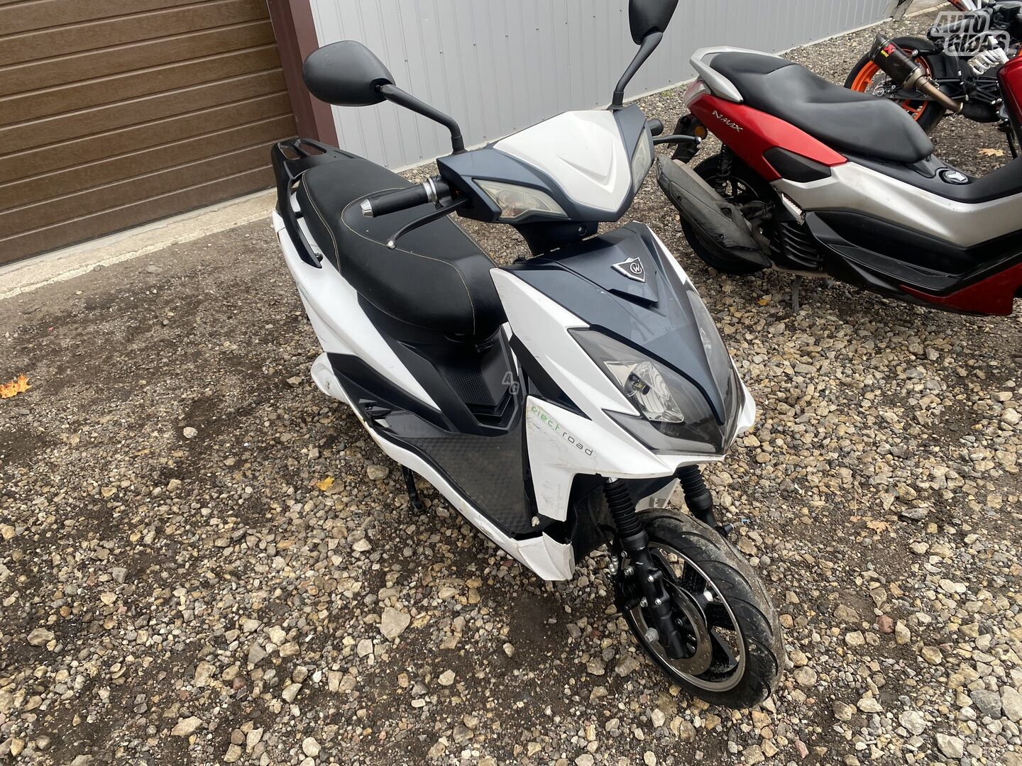 Efun Pulse 2020 y Scooter / moped