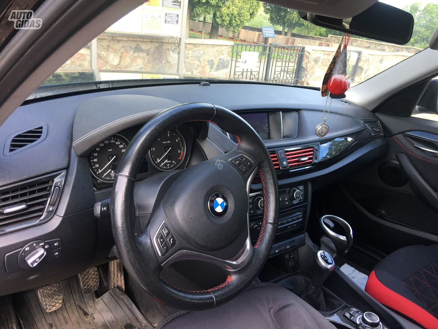 Bmw X1 2015 m Visureigis / Krosoveris