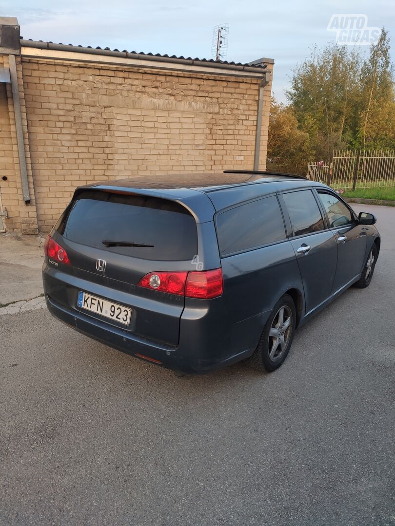 Honda Accord 2004 m Universalas