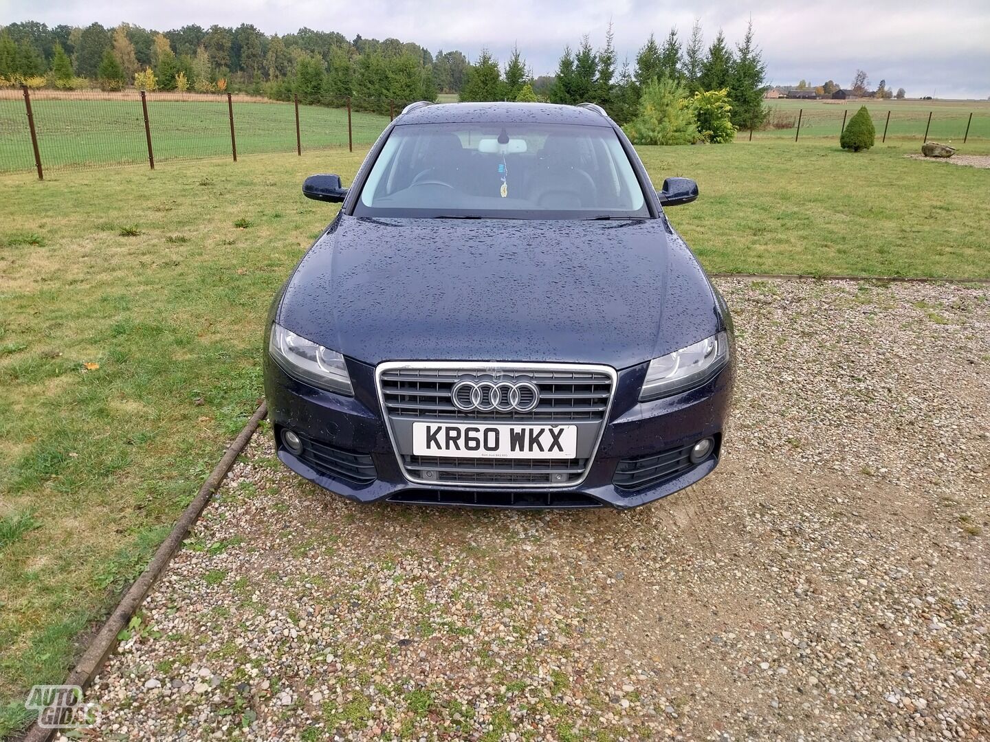 Audi A4 B8 2011 y