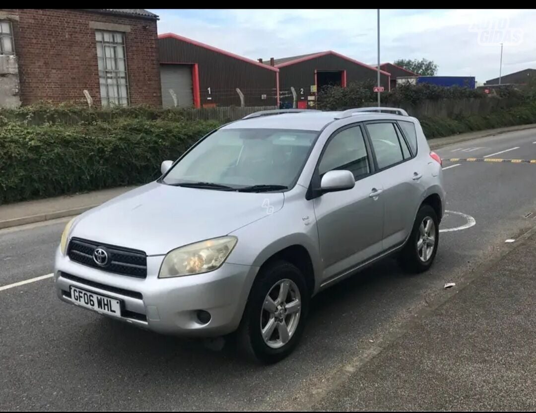 Toyota RAV4 2006 y Off-road / Crossover