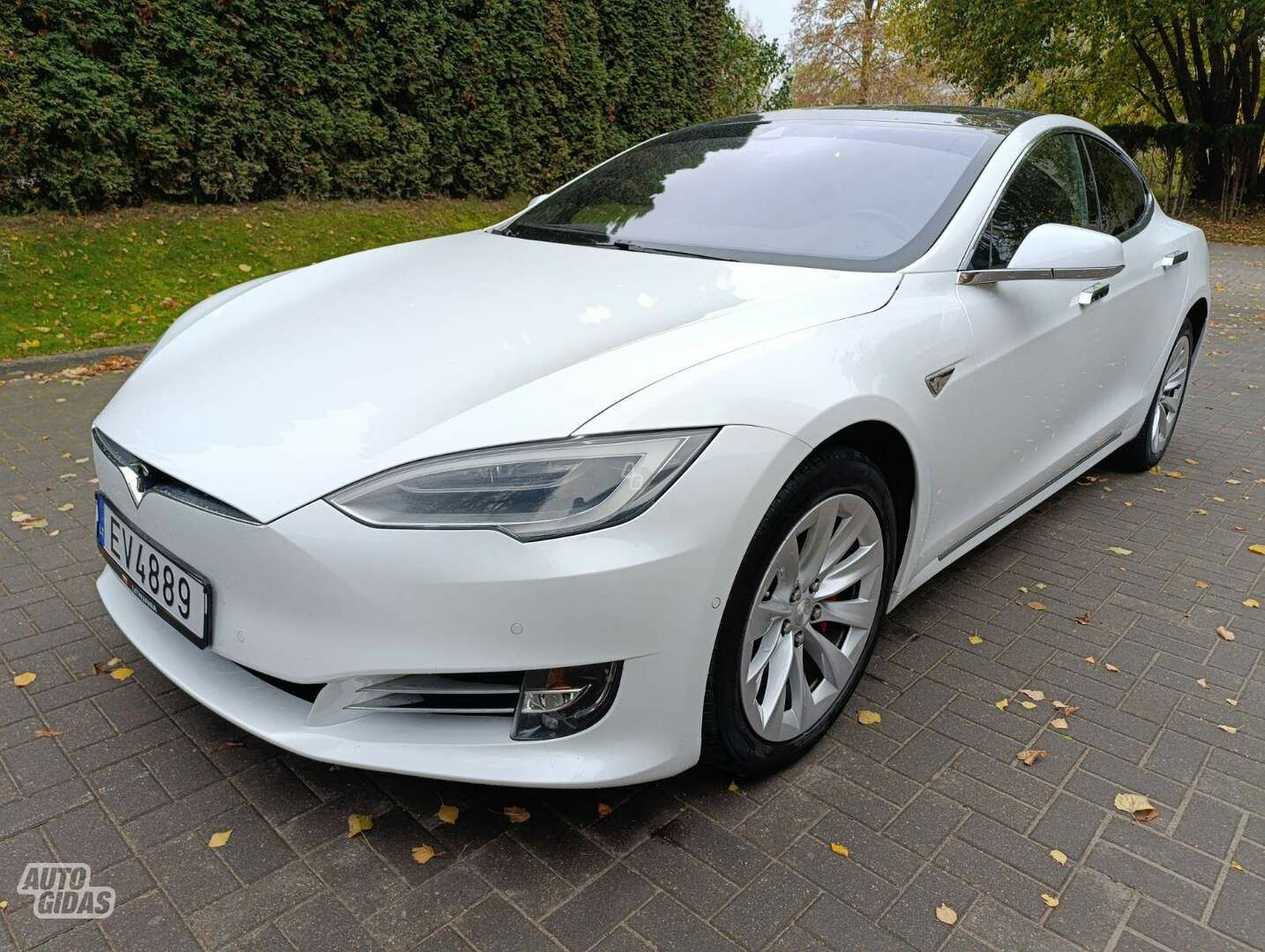 Tesla Model S 2016 г Хэтчбек