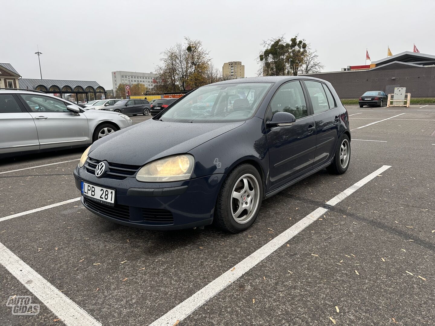 Volkswagen Golf 2005 г Хэтчбек