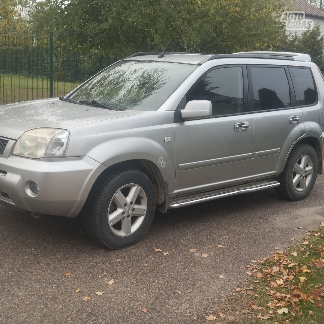 Nissan X-Trail 2005 y Off-road / Crossover