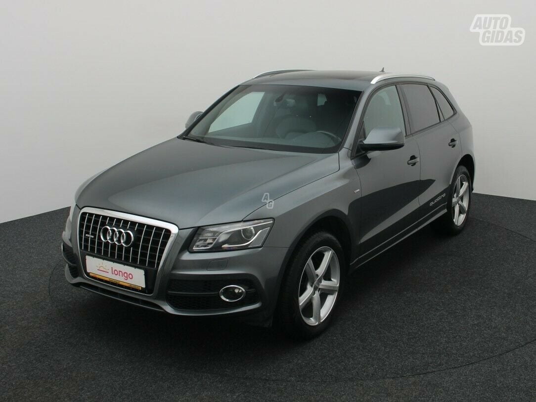 Audi Q5 2012 y Off-road / Crossover