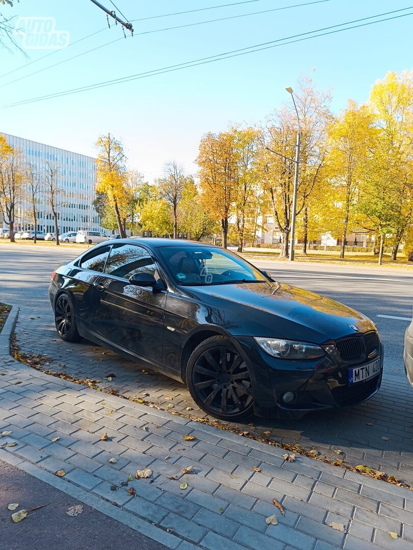 Bmw 330 E92 2008 г