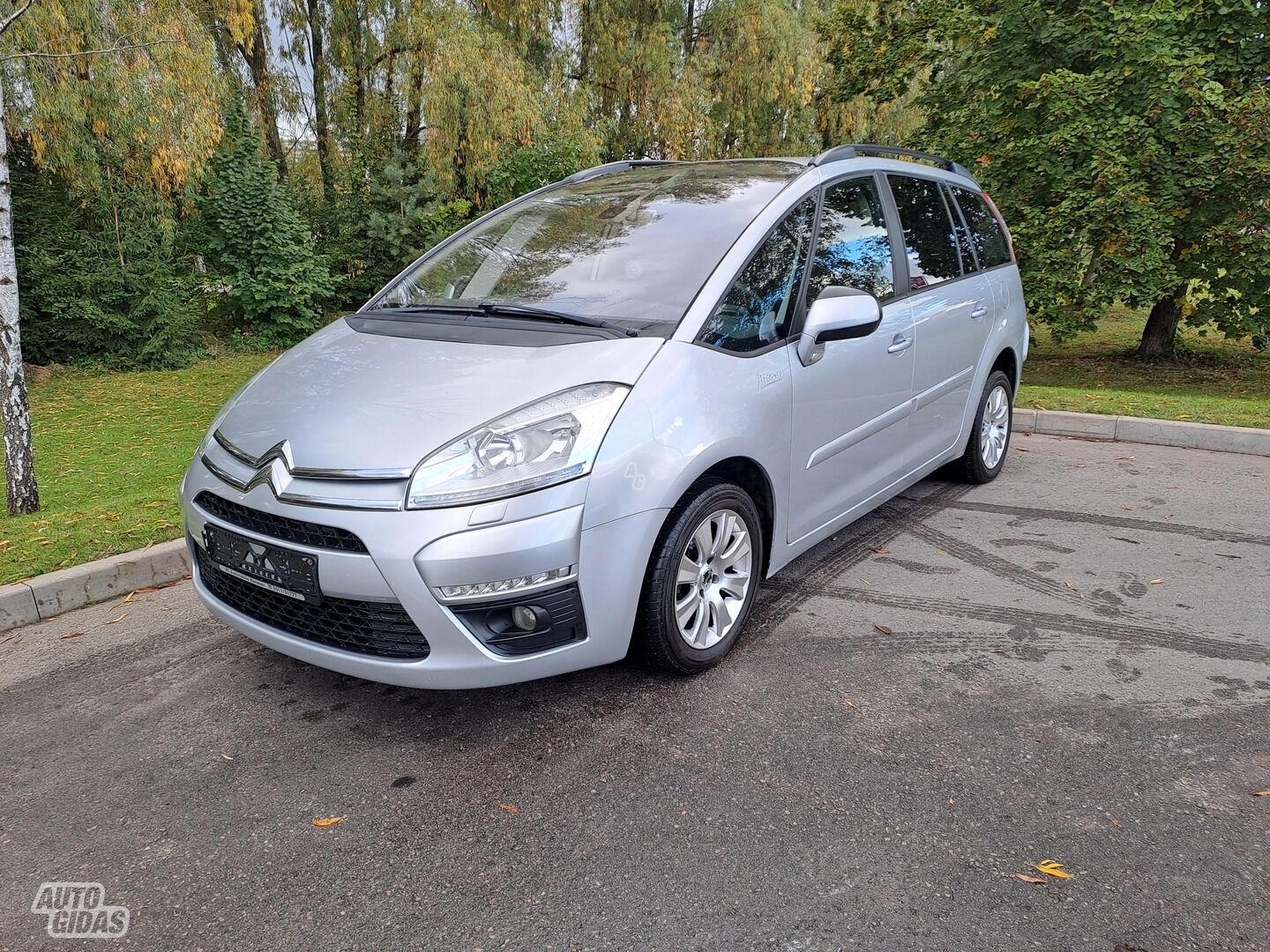 Citroen C4 Grand Picasso 2011 y Van