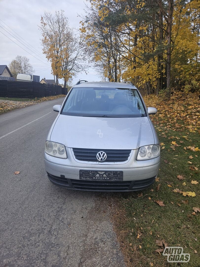 Volkswagen Touran 2004 m dalys