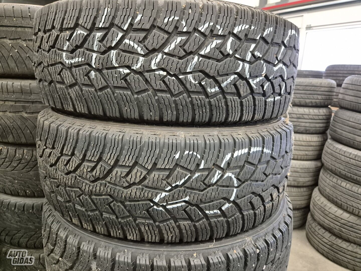 R16C winter tyres minivans