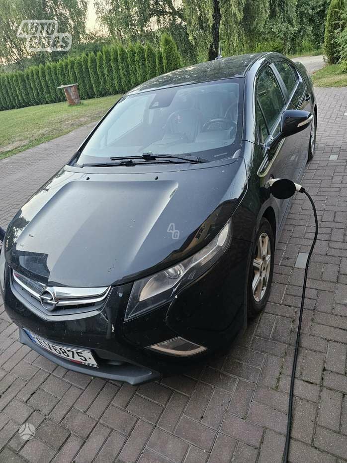 Opel Ampera 2013 г Хэтчбек