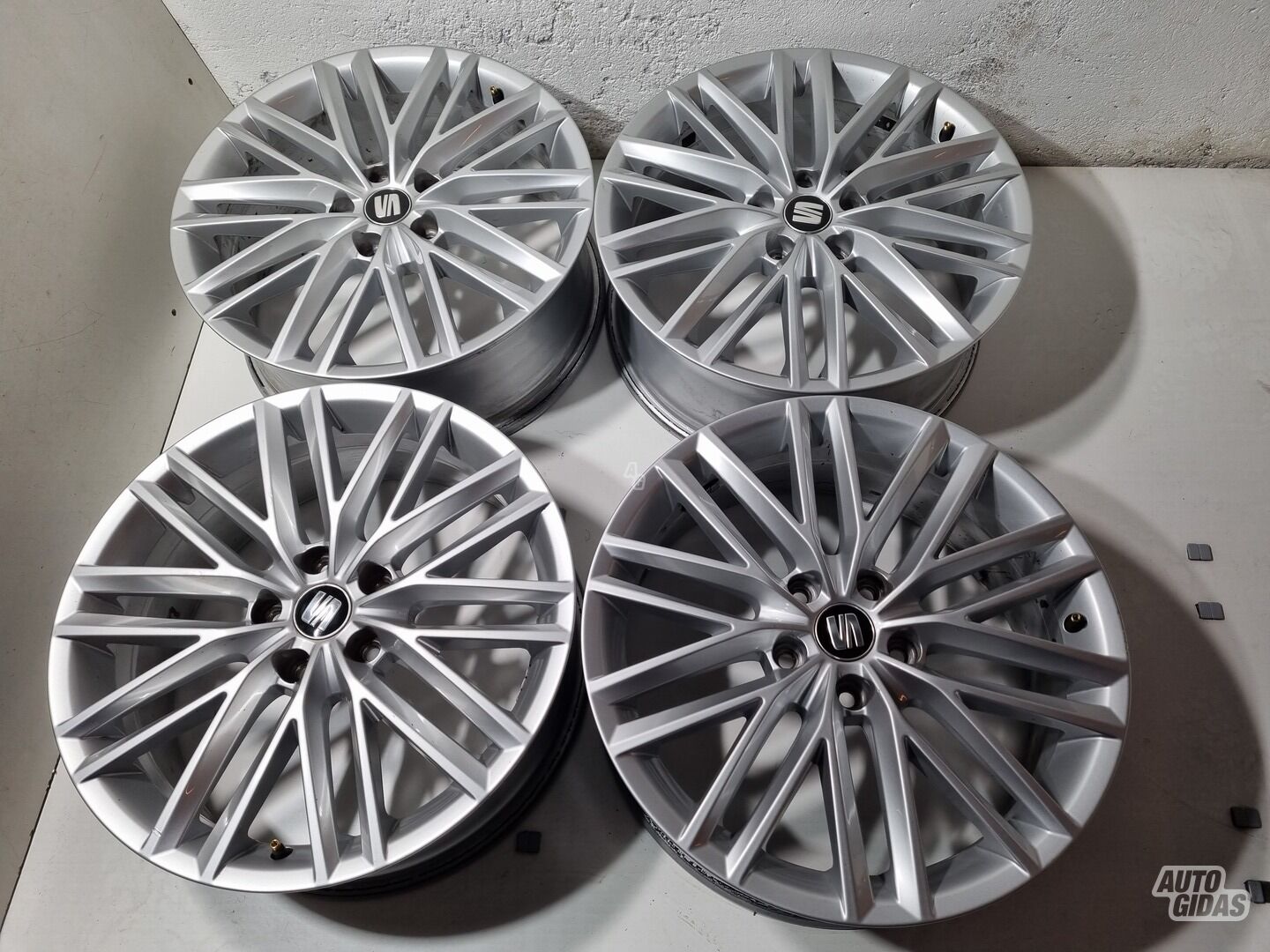 Seat Ateca originalūs Ateca light alloy R18 rims