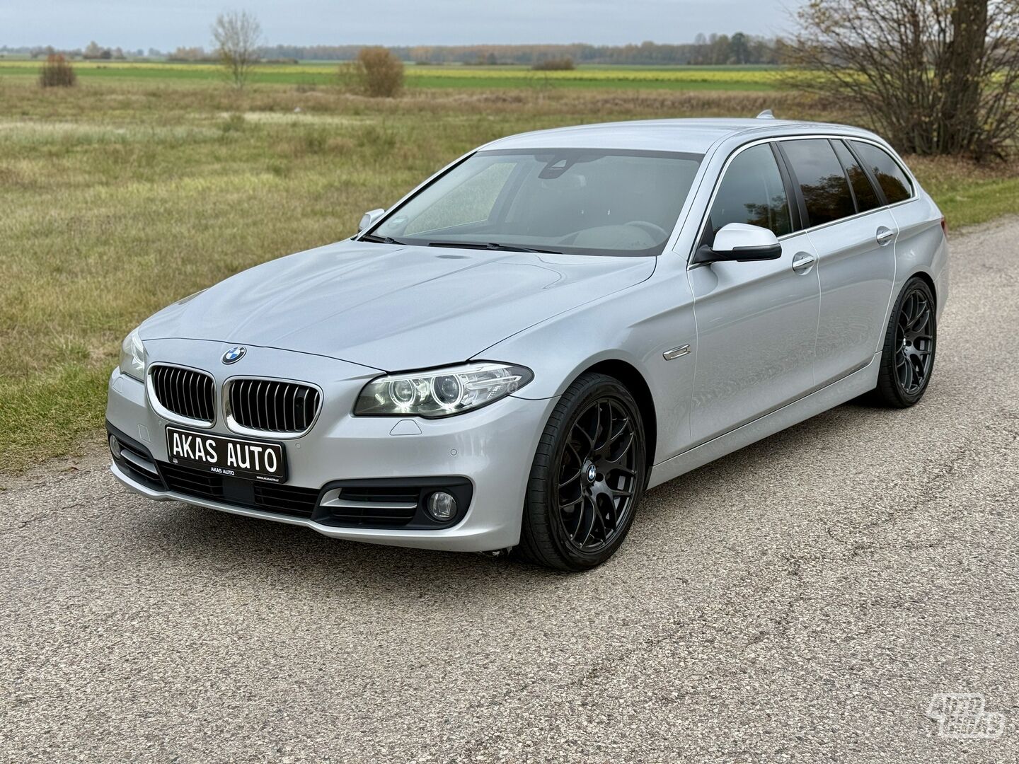 Bmw 525 F11 2016 y