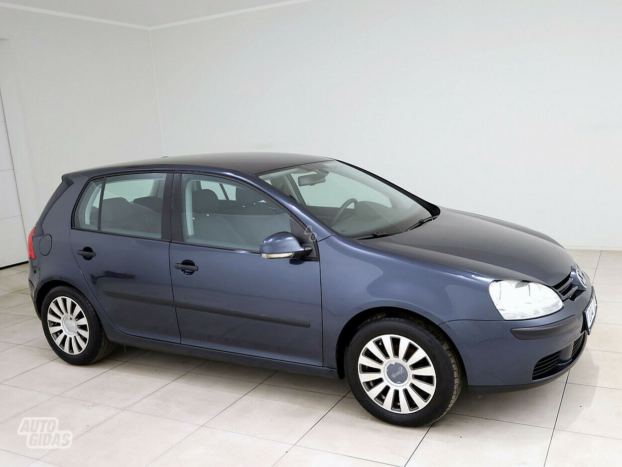 Volkswagen Golf 2004 m Hečbekas