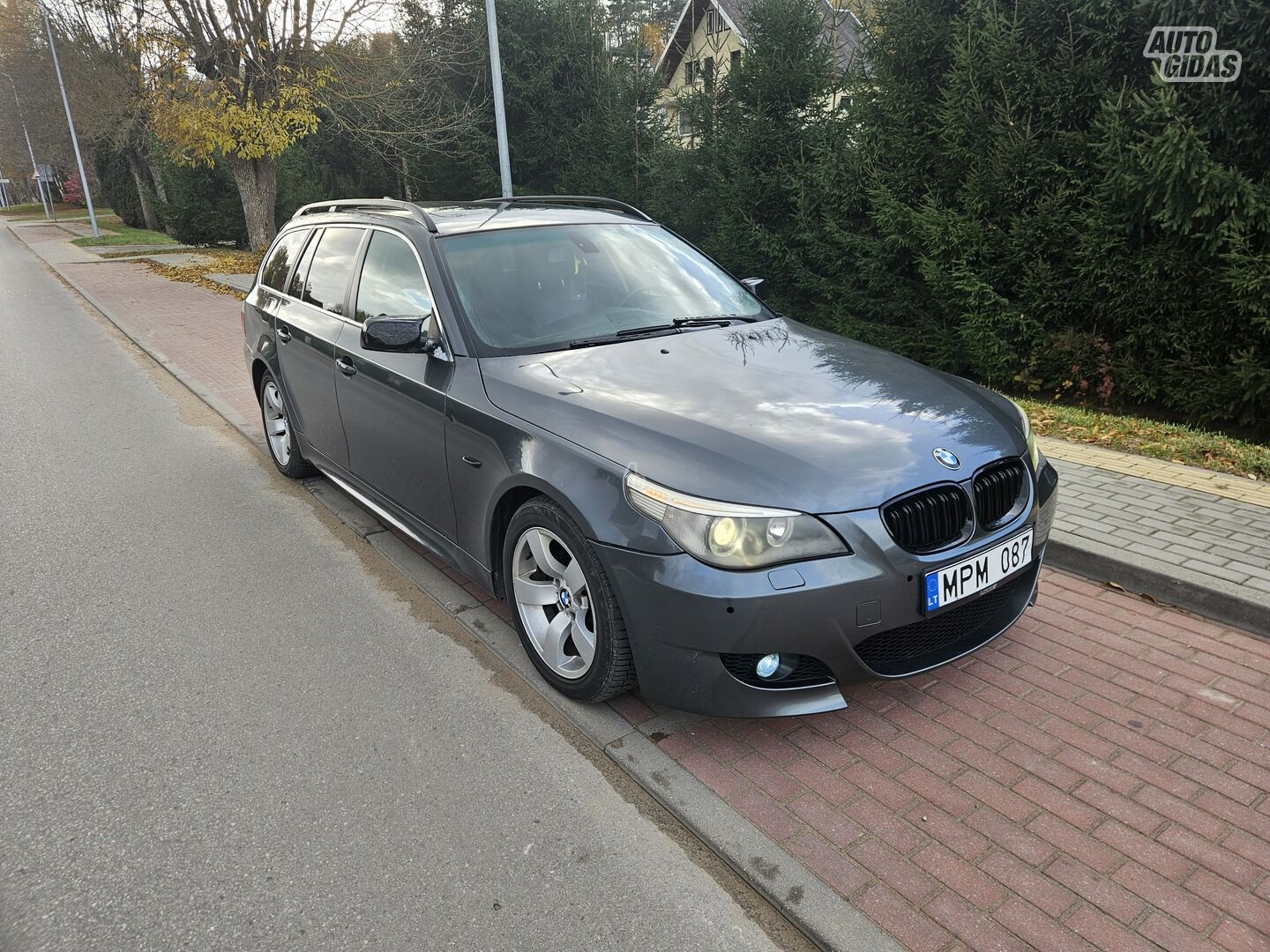 Bmw 525 E61 2005 г