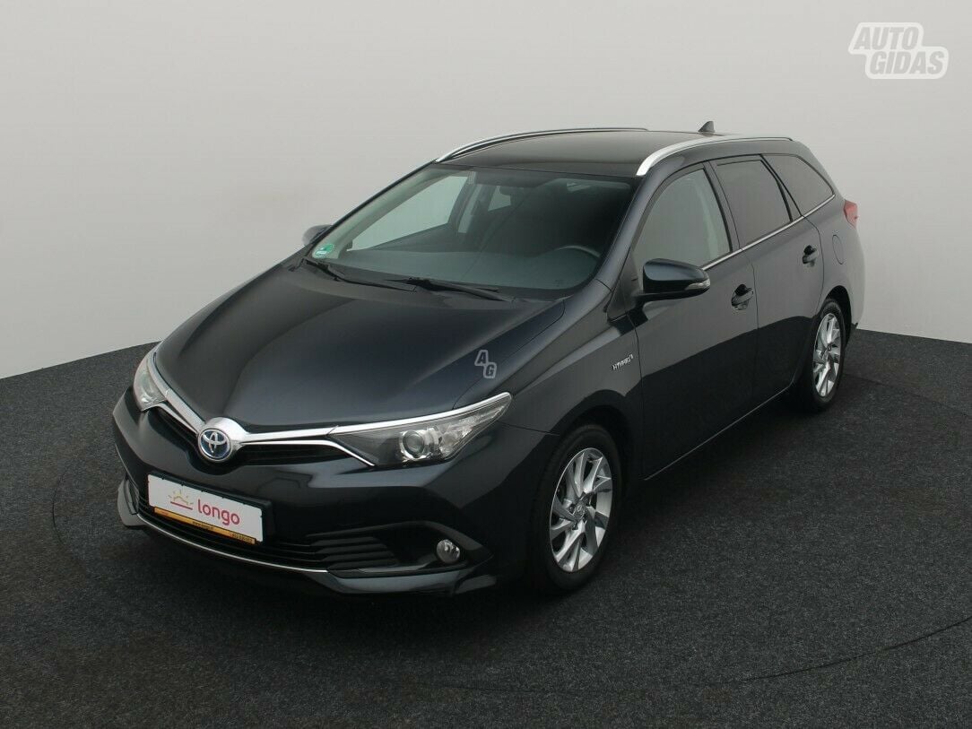 Toyota Auris 2015 m Universalas